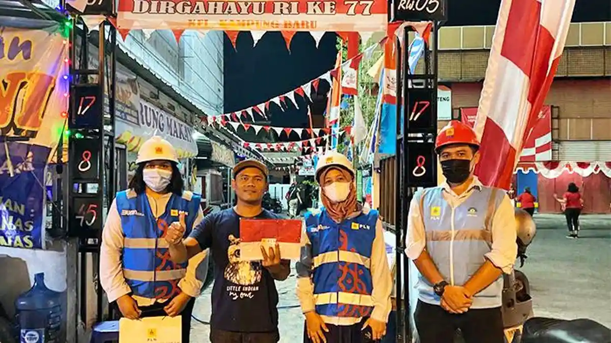 Rayakan Hari Kemerdekaan, PLN Imbau Masyarakat Berhati-hati saat Pasang Bendera dan Umbul-umbul