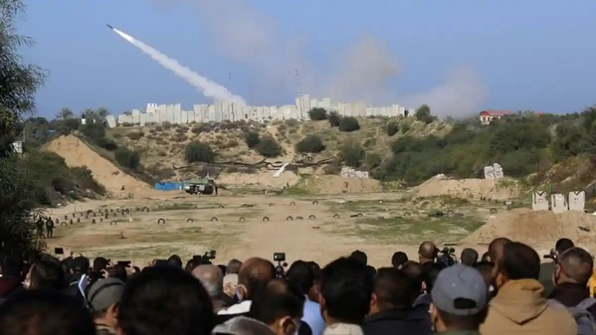Hamas Gelar  Latihan Militer, Tembakkan Roket ke Laut, Persiapan Perang dengan Israel