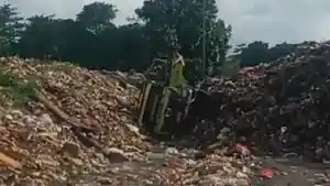 Sampah-TPST-Bantargebang-longsor.jpg