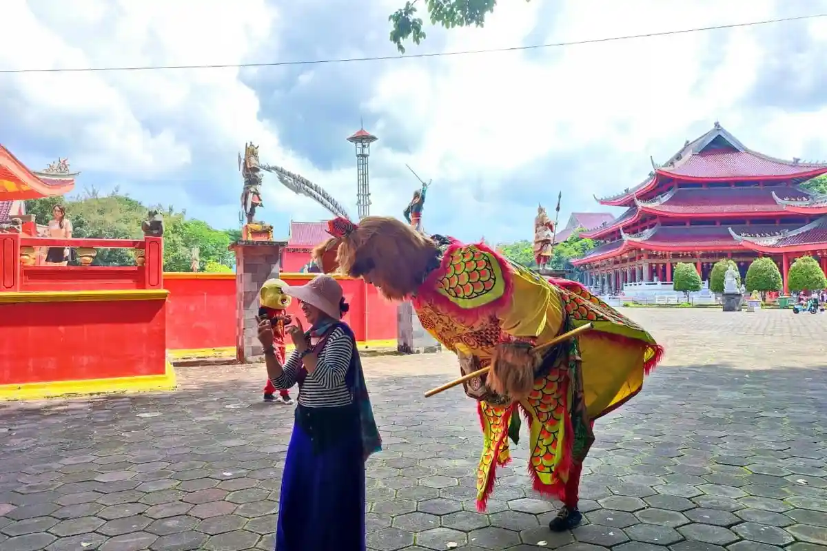 Peningkatan Kunjungan di Klenteng Sam Poo Kong Capai 35 Persen di Masa Libur Lebaran