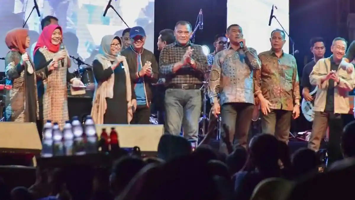 Jelang Tahun Politik, Bupati Umi Minta Sobat Ambyar Jaga Paseduluran di Kabupaten Tegal