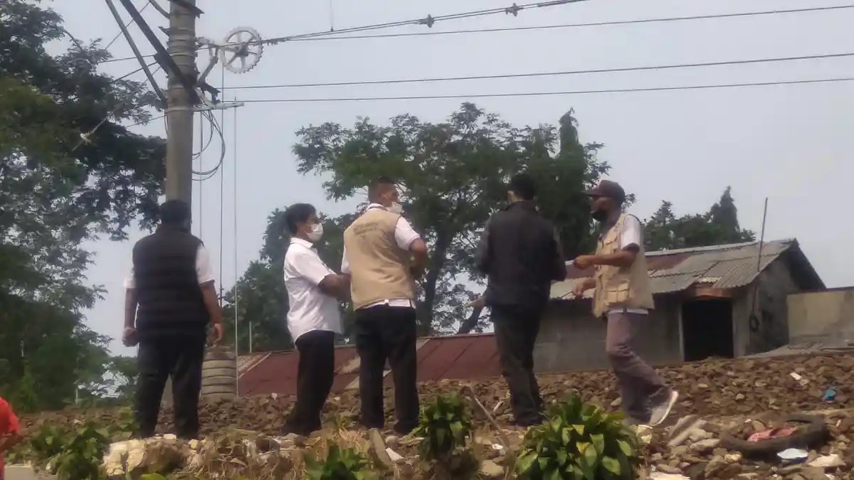 Ibu Rumah Tangga Tersambar Kereta di Bogor, Begini Kronologinya Menurut Saksi