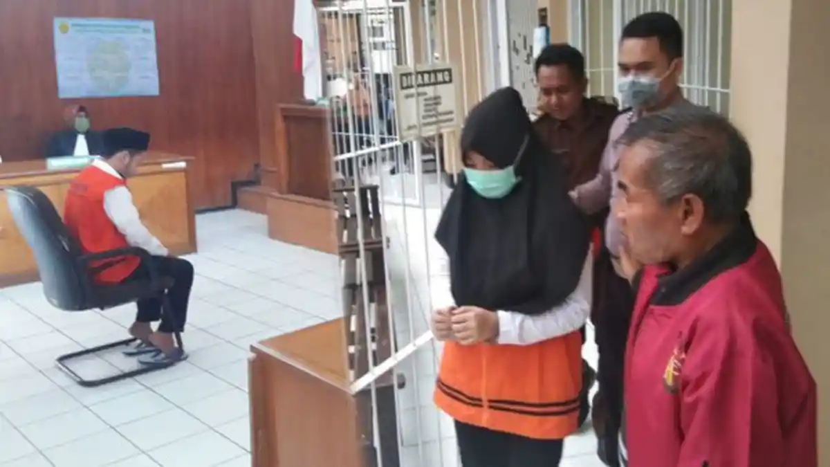 Dua Pelaku Video Seks Tiga Pria Satu Wanita Divonis 2 Tahun 9 Bulan, Terdakwa V Minta Vonis Bebas