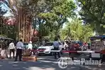 AKSES-DITUTUP-Petugas-melakukan-penyekatadadandrintd.jpg