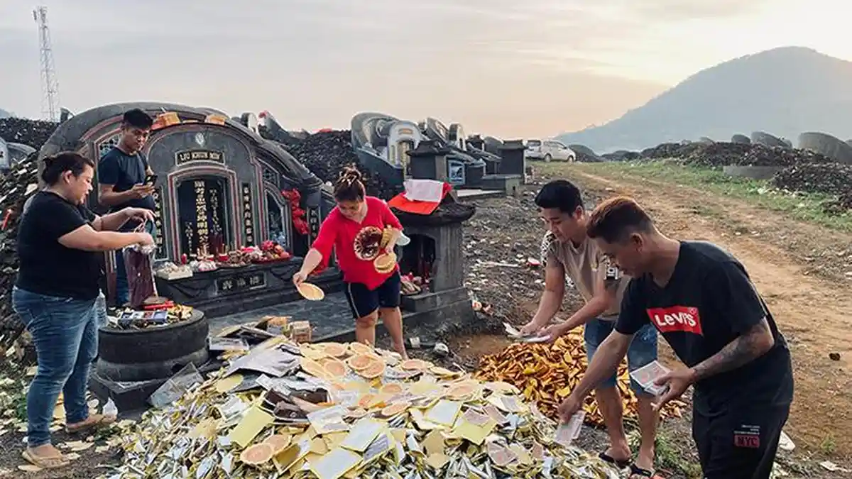 Umat Tionghoa Singkawang Mulai Sembahyang Kubur 23 Agustus Mendatang