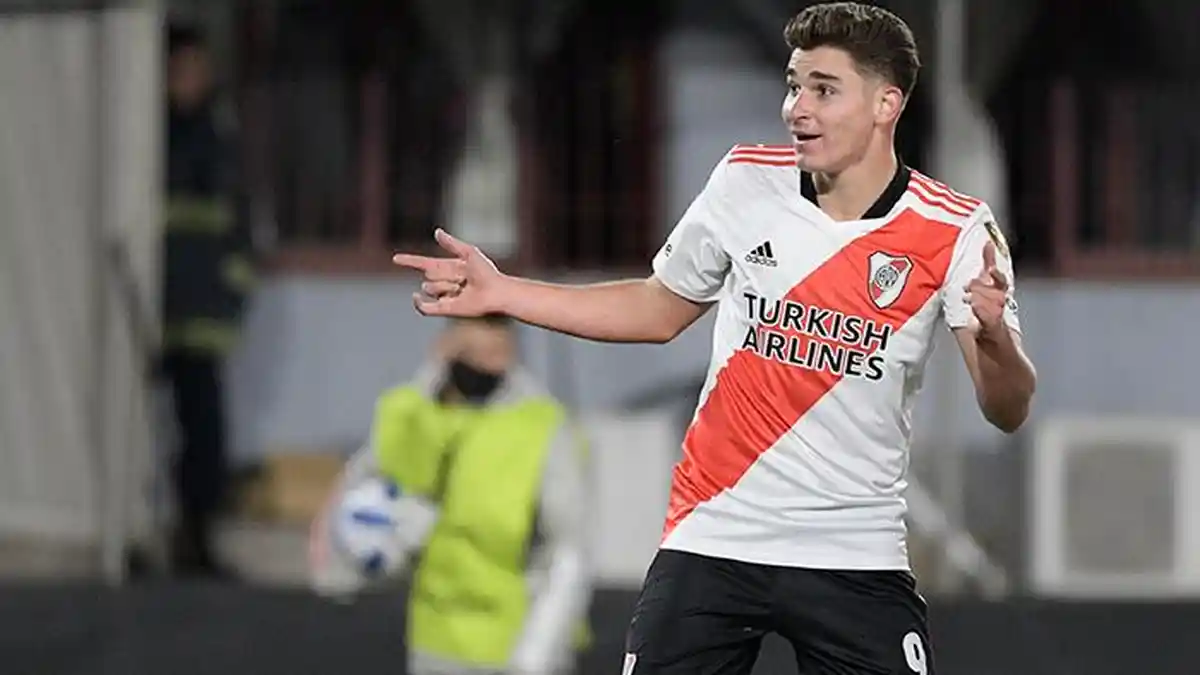 Bursa Transfer Liga Inggris, Man City Bakal Tarik Julian Alvarez dari River Plate