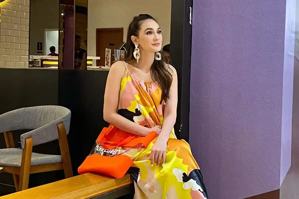 Disuruh Pilih Nikah Siri atau Kawin Kontrak, Ini Jawaban Luna Maya! Mau Nggak Diajak Salah Satunya?