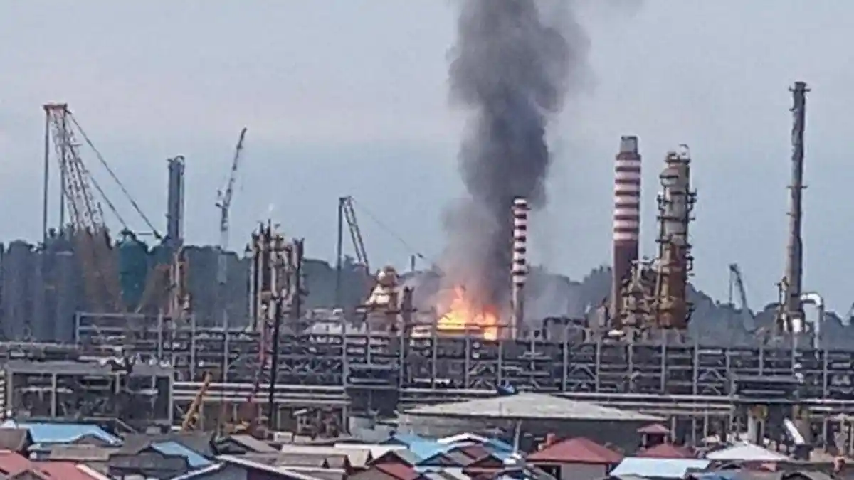 DPR Bakal Panggil Direksi Pertamina Soal Kebakaran Area Kilang Balikpapan