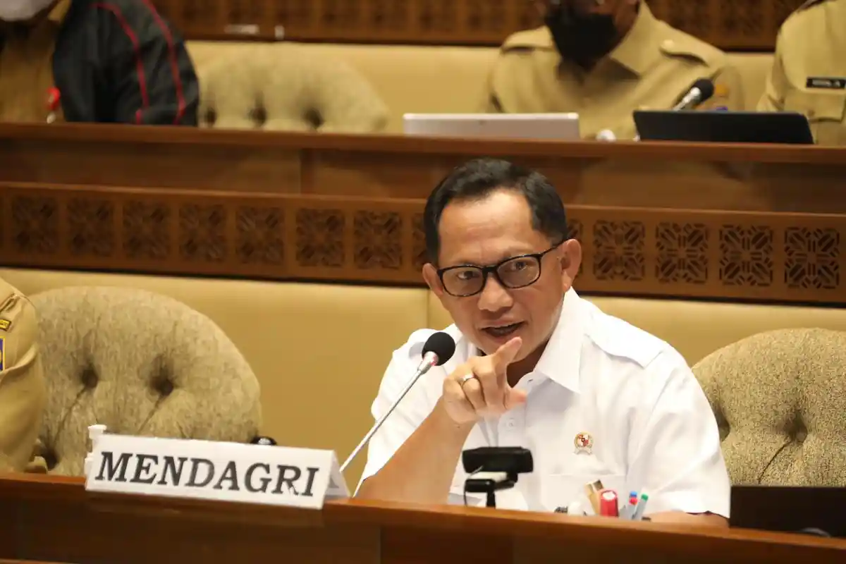 Mendagri: Presiden tak Tanggapi Teriakan Tiga Periode pada Silaturrahmi Nasional APDESI