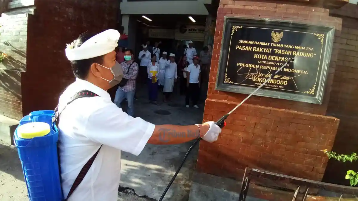 Penyemprotan Serentak Disinfektan di Bali, Denpasar Semprot Pasar Badung hingga Pura Jagatnatha