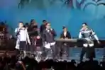 Aksi Panggung Kahitna di HUT SCTV