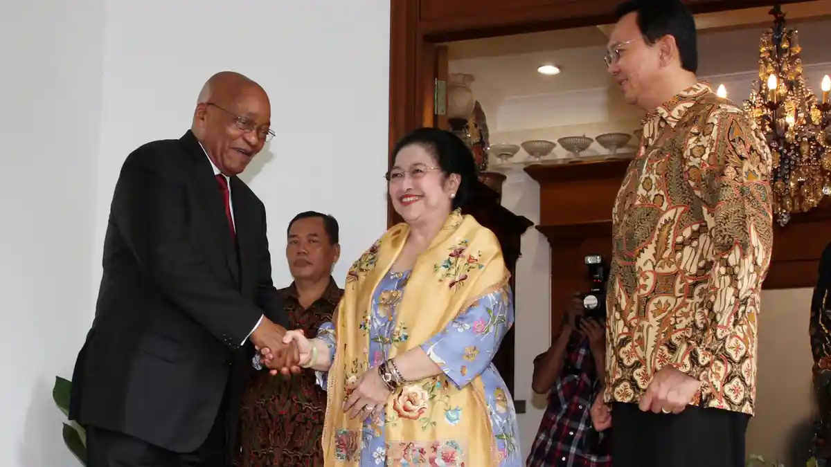 Ahok Dampingi Megawati Makan Siang di Kediaman Dubes Singapura