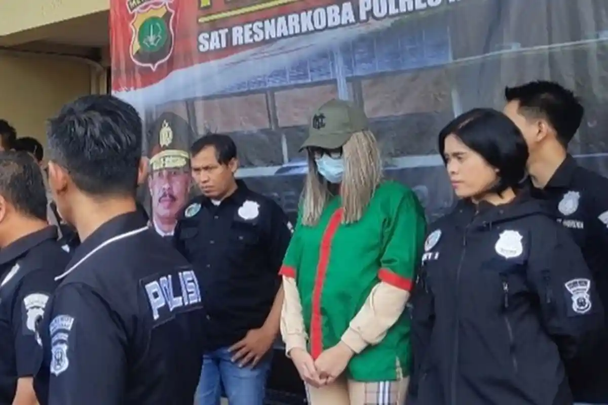 Lucinta Luna Ditahan di Sel Khusus, Polisi: Jenis Kelamin di KTP & Paspor Berbeda, Ini Faktanya