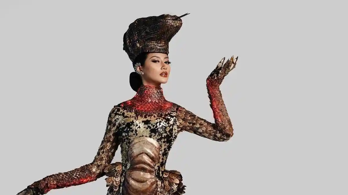 Biodata Ayu Maulida,Tampil Memukau dengan Kostum Komodo di Miss Universe 2021