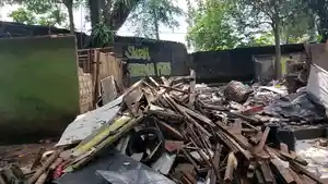 lapak-bangunan-pedagang-di-yasmin.jpg