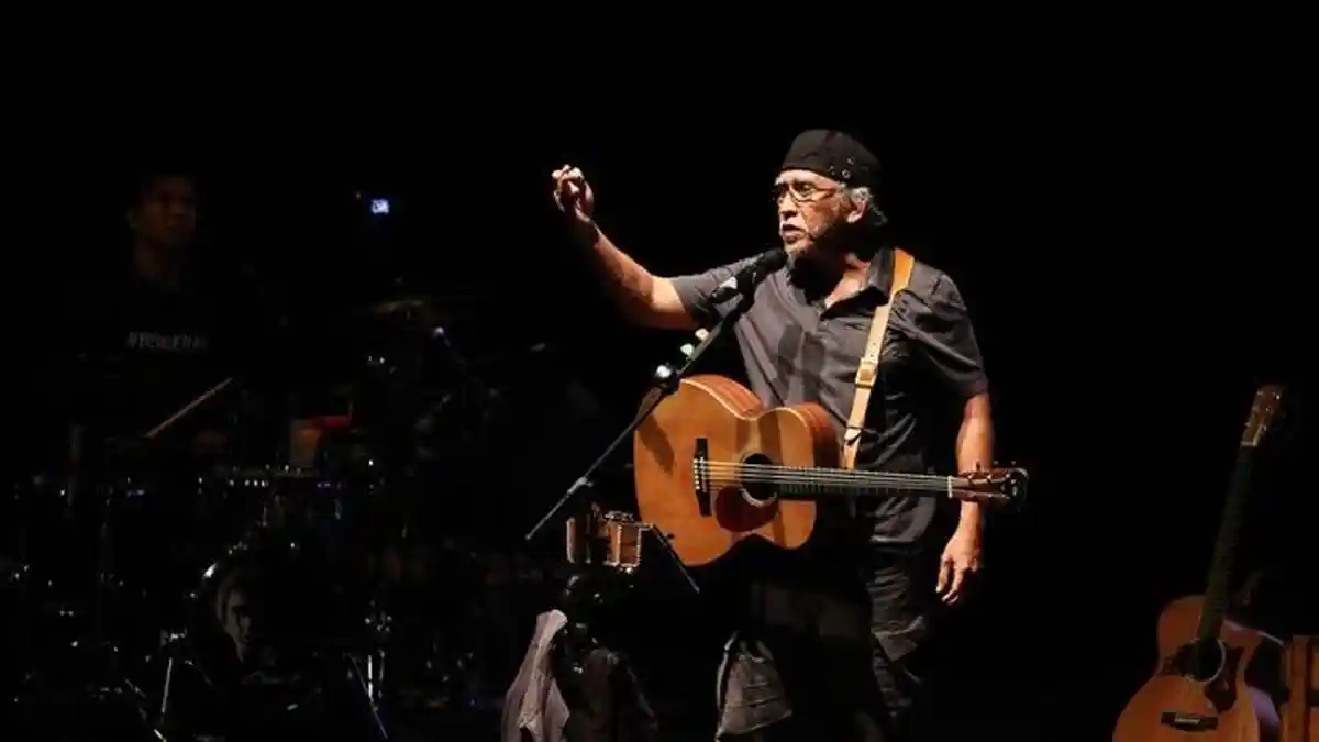 Chord Kunci Gitar Lagu Ibu Iwan Fals