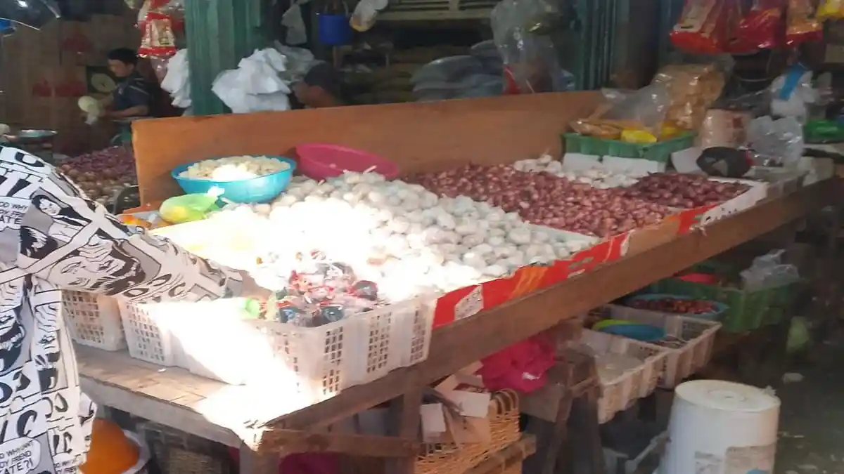 Harga Sembako Kalbar 13 April 2026 Stabil, Cabai Rawit Masih Mahal