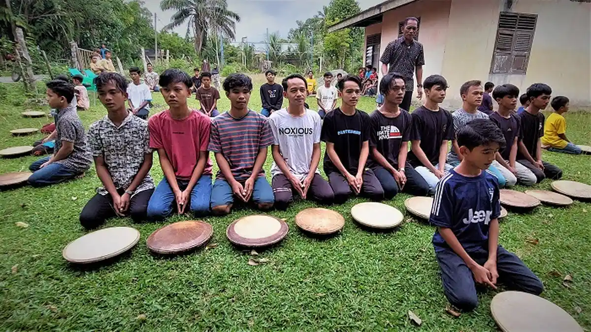 Bupati Rocky Lepas 63 Atlet ke Popda Aceh Barat