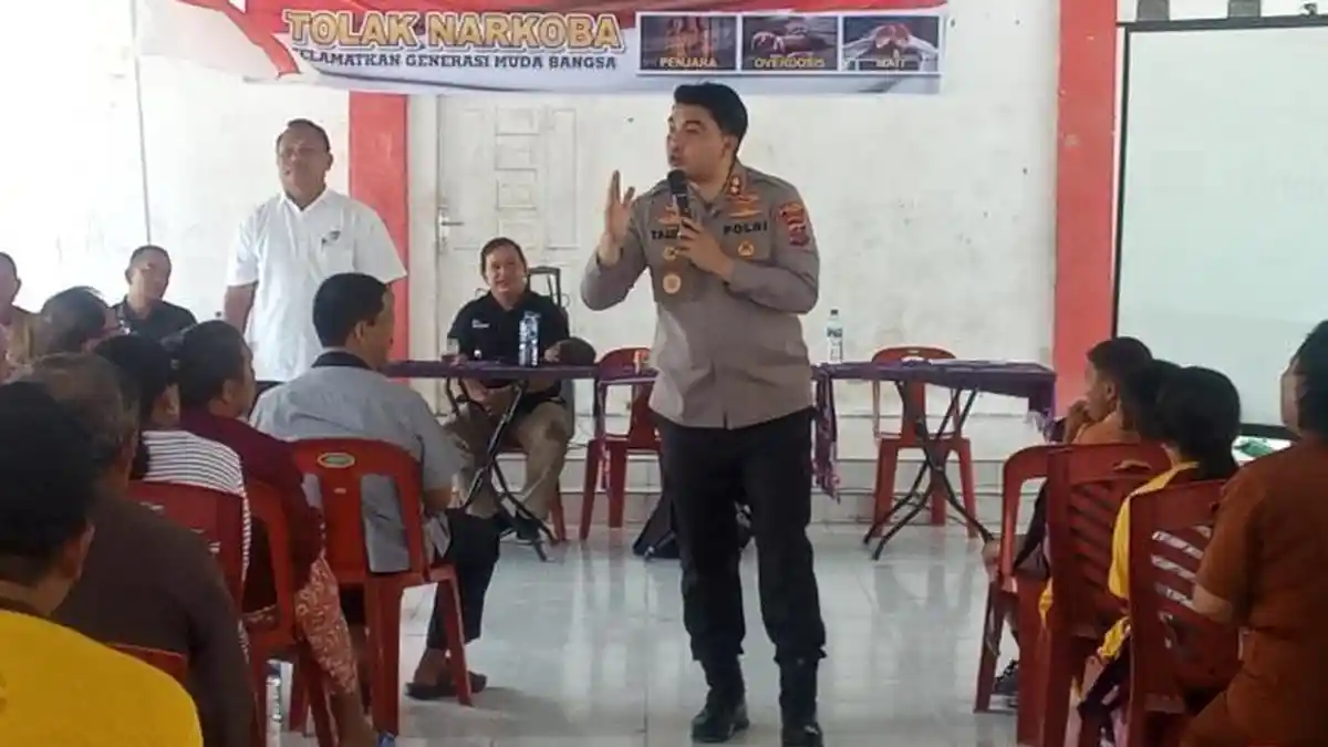 Turun ke Kampung Bebas Narkoba di Desa Pardamean Ajibata, Kapolres Sampaikan Hal Ini