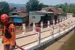 Sungai Cisadane di Gobang Bogor Meluap, Bangunan Rumah Ambruk, Jembatan Tidak Bisa Dilintasi Warga