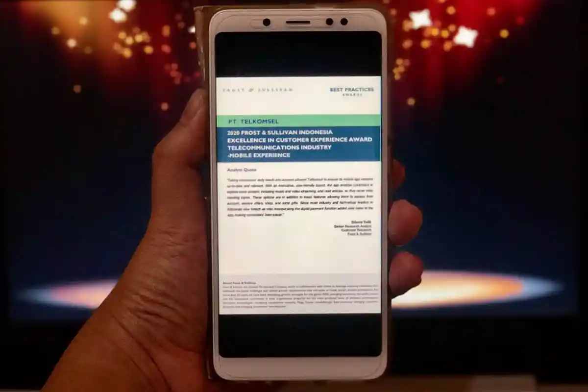 Telkomsel Raih 2 Penghargaan dari Frost & Sullivan Berkat Pelayanan Customer-Centric