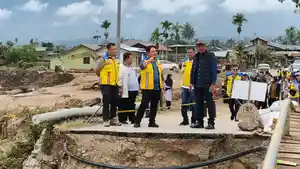Kementerian-PU-saat-meninjau-302125.jpg