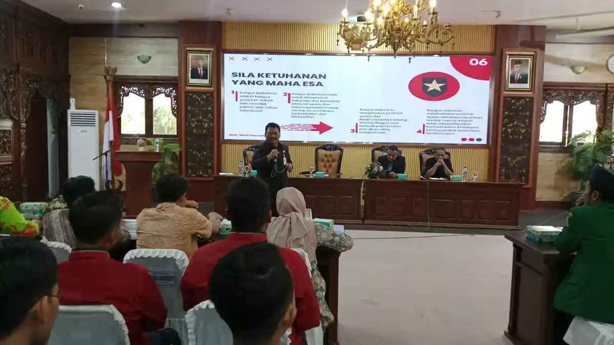 Kesbangpol Batang Ajak Generasi Muda Kembali ke Nilai-nilai Pancasila
