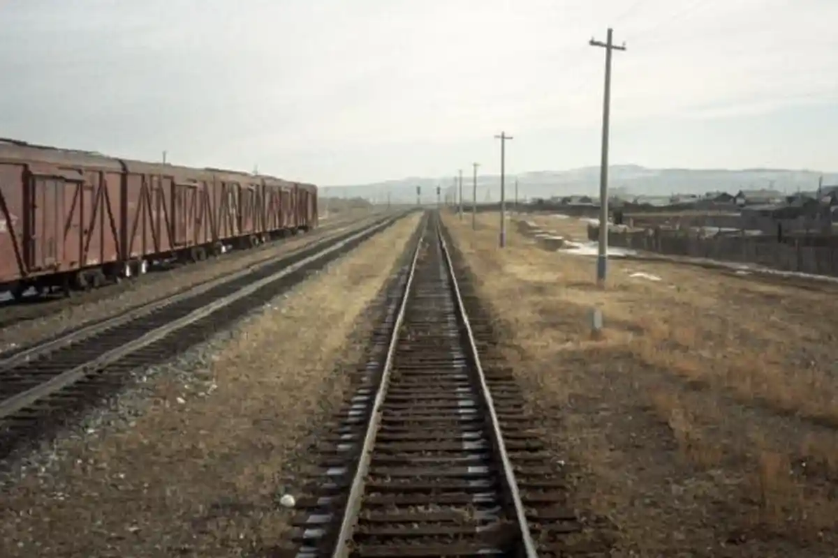 Diduga Gangguan Jiwa, Seorang Ayah Lempar 3 Anaknya ke Kereta Api yang Sedang Melintas