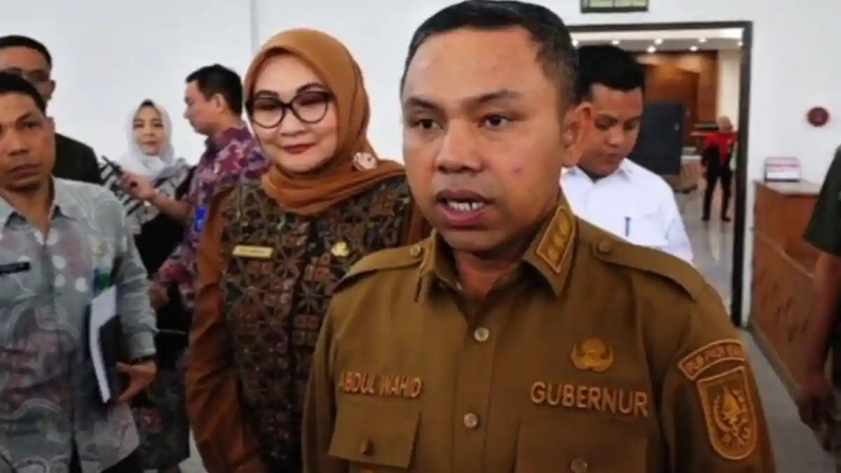 Gubernur Riau Abdul Wahid Tertangkap OTT KPK Bersama Sejumlah Orang