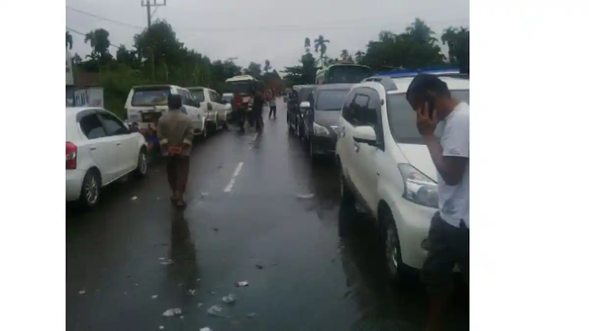 FOTO: Banjir Merendam Jalan Lintas Riau-Sumbar di Pangkalan - banjir-pangkalan-ok2_20160208_231511.jpg