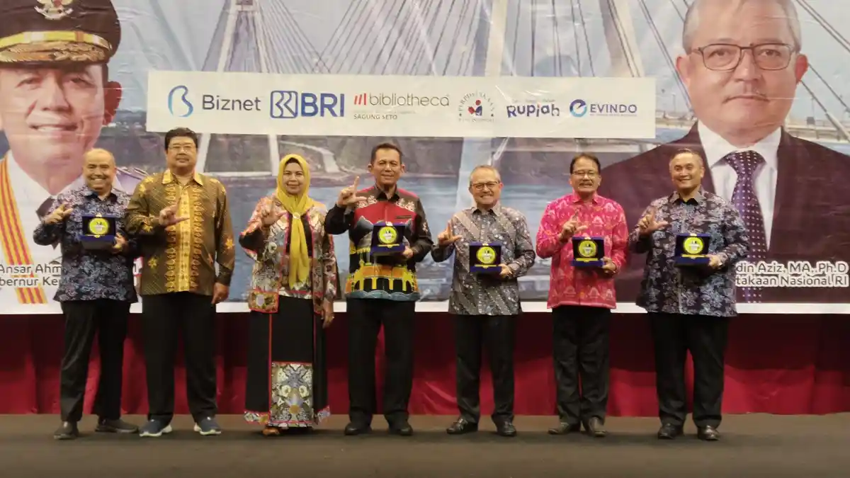 Buka Kongres IPI di Batam, Gubernur Kepri Ansar Ahmad Tekankan Pentingnya Pustakawan