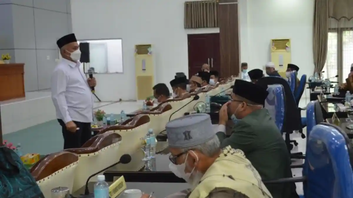 Sekda Aceh Ajak Ulama & Teungku Bersama Kendalikan Virus Corona, Disampaikan saat Berkunjung ke MPU