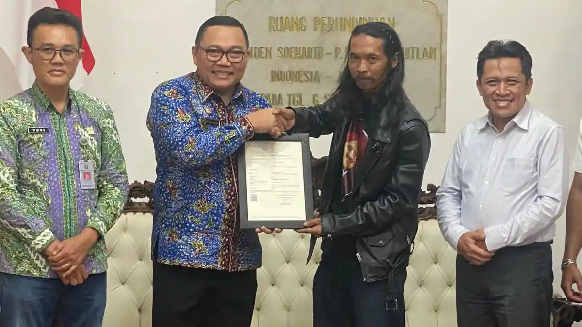 Tugu Biawak Viral di Wonosobo Dapat Penghargaan Hak Cipta dari Kemenkumham