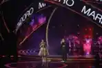 Maria Simorangkir Duet Dengan Sandhy Sondoro