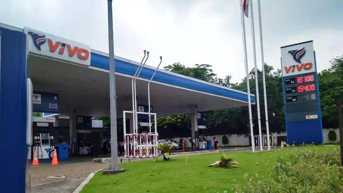 Harga BBM Terbaru di SPBU Pertamina, Shell, Vivo: Revvo 89 Naik, Pertalite Jadi BBM Termurah