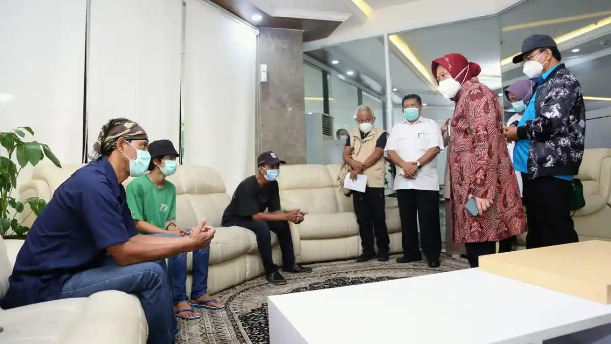 Di Balai Kemensos, Pemulung Botol Bekas dan Eks Driver Ojol Dapatkan Berbagai Keterampilan