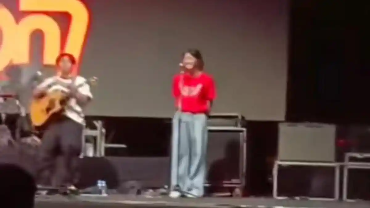 Momen Duta Sheila On 7 Tegur Penonton yang Goda Anaknya: Awake Gede Yo, Sorry Mas