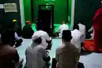 Potret-salat-berjamaah-di-Desa-Luwoo.jpg
