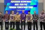 Kemenkumham-NTB-Serahkan-Rekomendasi-Hasil-Fasilitasi-Propemperda.jpg