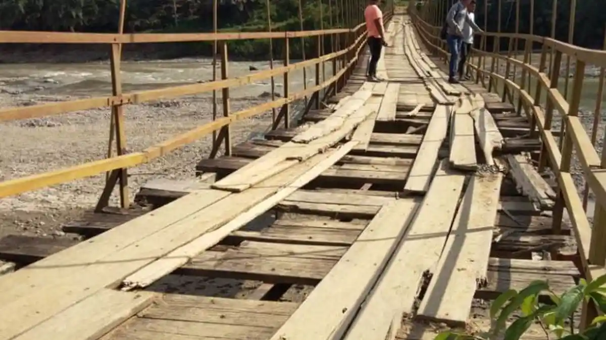 Jembatan Gantung Putus Berujung Maut, Diduga Kelebihan Beban dan Remaja Iseng