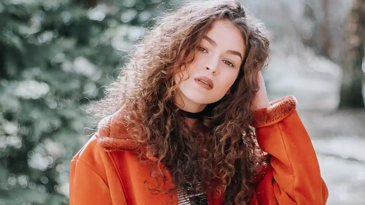 5 Zodiak Ini Punya Pesona Memikat Yang Bikin Orang-orang Iri