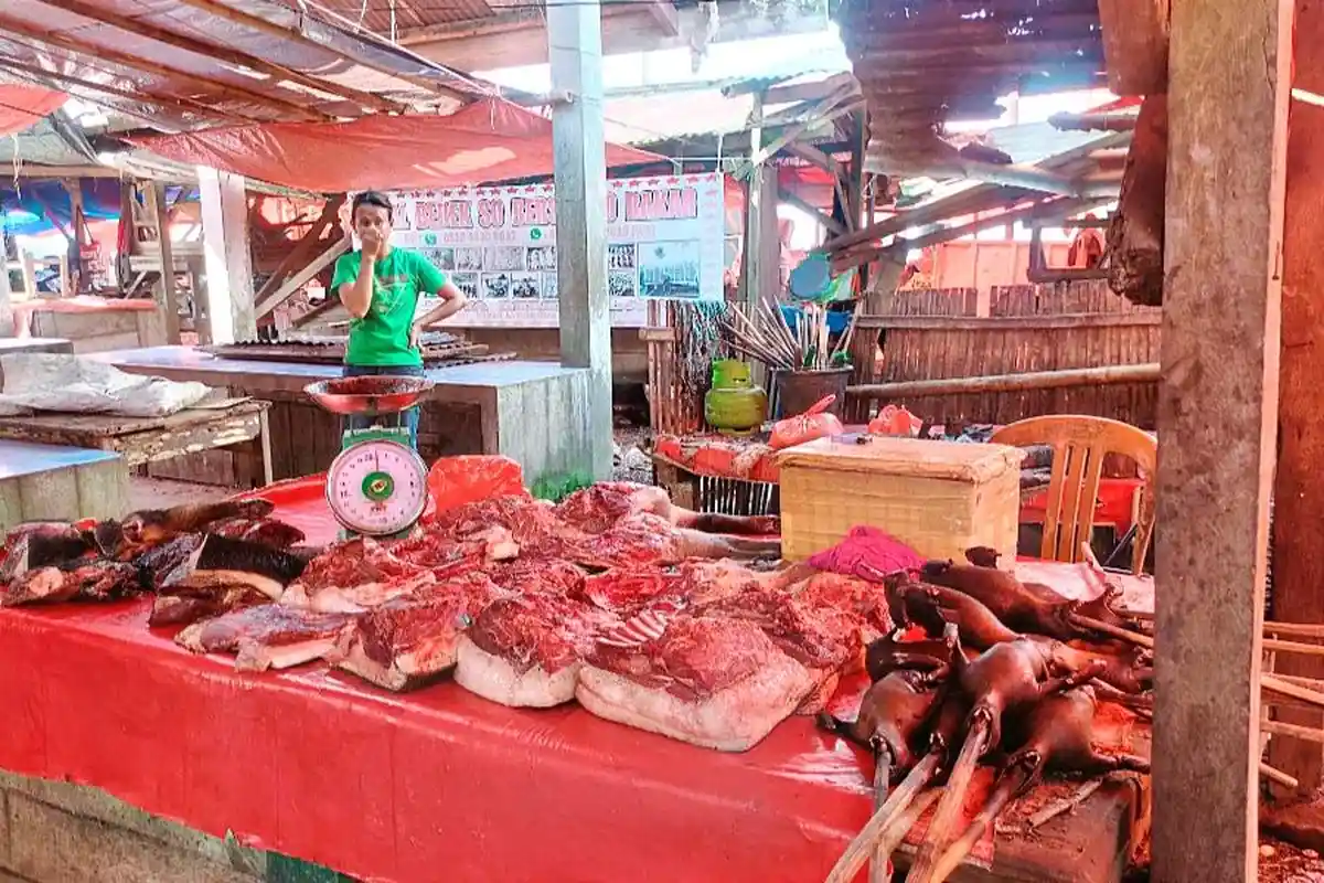 Pasar Ekstrem Langowan Jelang Pengucapan Syukur Minahasa, Daging Tikus dan Ular Piton Jadi Buruan