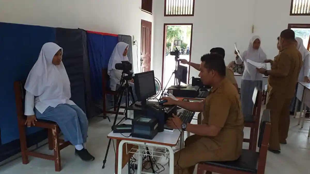 Disdukcapil Aceh Selatan Tetap Layani di Bulan Ramadhan, Pelajar Diimbau Rekam e-KTP Selagi Libur