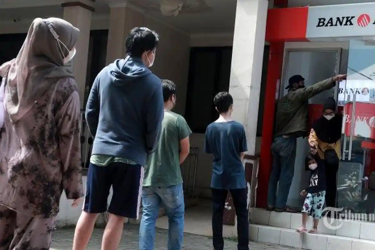 KABAR TERBARU, Nasabah Bank DKI Kini Bisa Tarik Tunai Tanpa Kartu di Jaringan ATM BNI dan CIMB Niaga