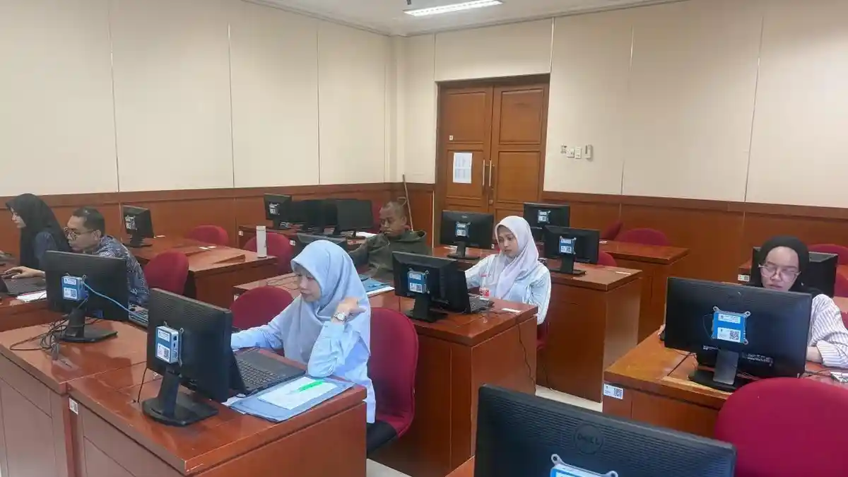 UT Majene Pilihan Pegawai Lanjut Pascasarjana Jadwal Fleksibel dan Kemudahan Administrasi