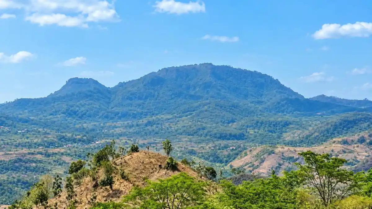 Dentuman Misterius Terdengar di Sekitar Gunung Pandan, Warga Bojonegoro Gempar Jelang Adzan Magrib