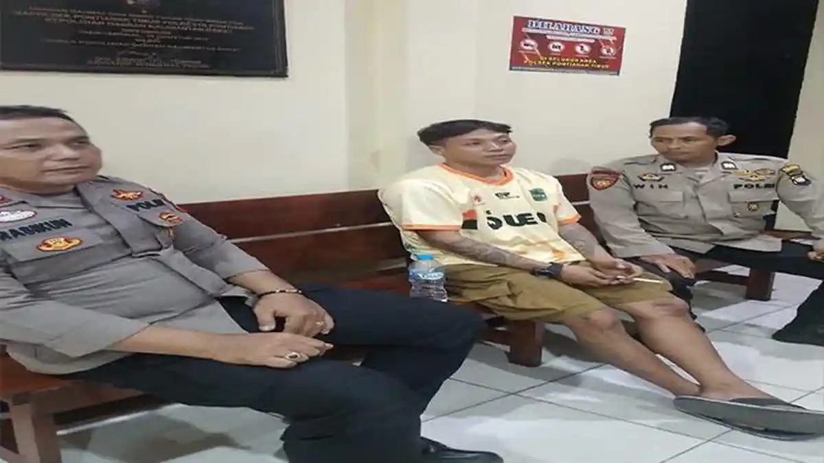 Aksi Sadis Anton di Depan SMPN 1 Boyan Tanjung Kapuas Hulu Berujung Penangkapan di Pontianak - Tribunpontianak.co.id
