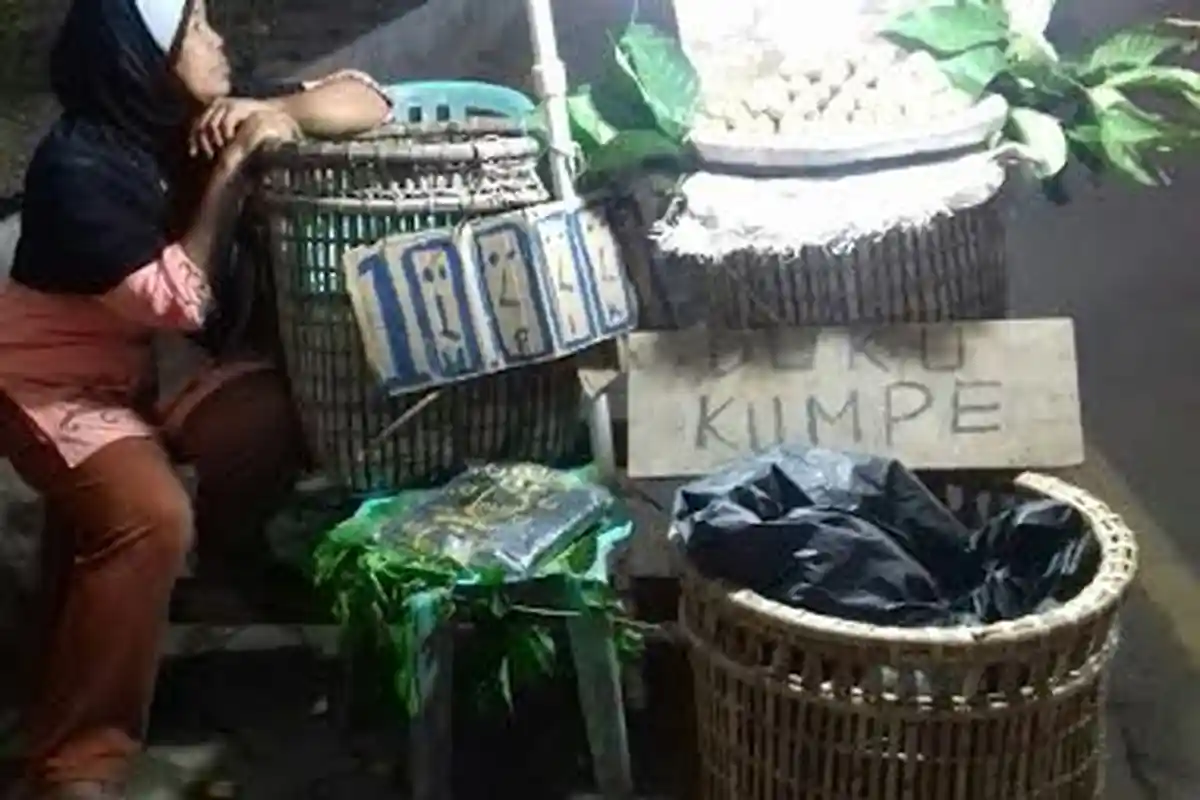 Ini lo Untung yang Didapat Para Penjual Duku di Pinggir Jalan