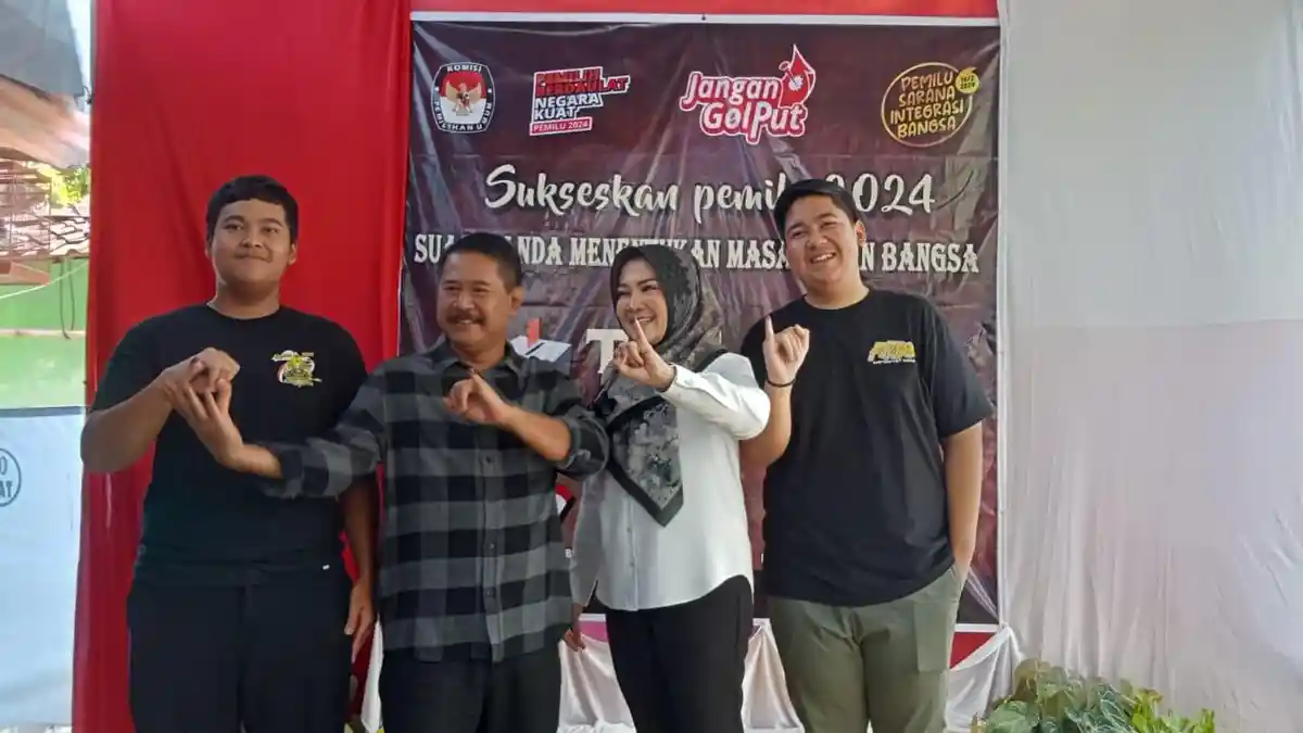 Bupati Klaten Nyoblos Bareng Keluarga di Cawas, Ini Ceritanya