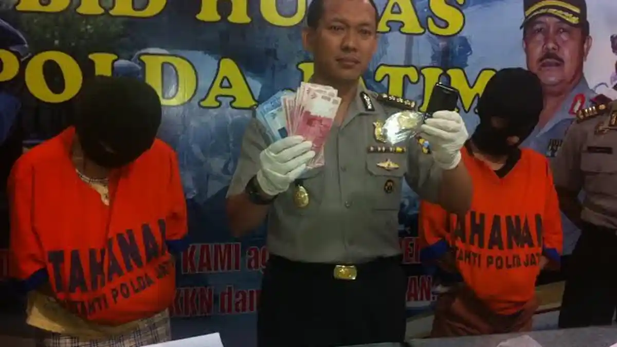 Salon Plus Sediakan Mahasiswi di Surabaya,  Dibongkar Polisi